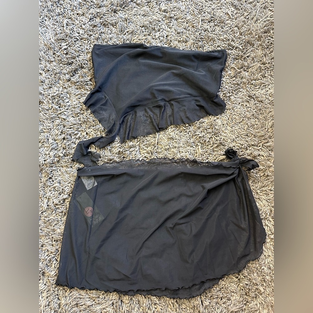 Black Sheer Wrap Skirt cover set size M.  A03.     <<<<<128>>>>